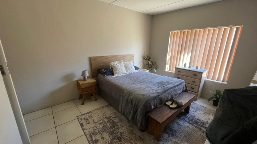 5 Bedroom Property for Sale in Wavecrest Eastern Cape